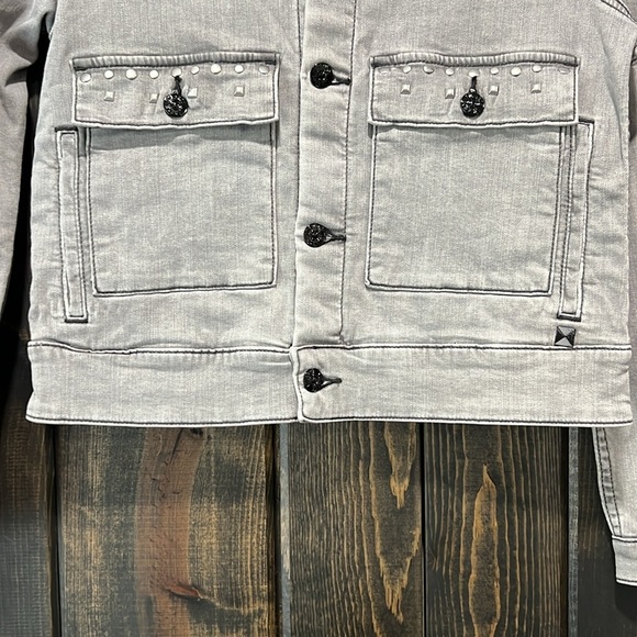 Lularoe Denim Jacket S Grey Embellished Sequin Tiger Stretch Cropped Edgy Boho - Picture 4 of 10